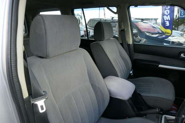 2012 Nissan Patrol ST GU 8