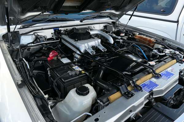 2012 Nissan Patrol ST GU 8