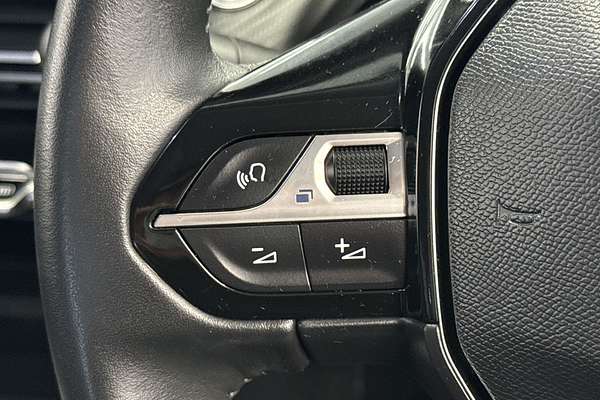 2021 Peugeot 2008 Allure P24