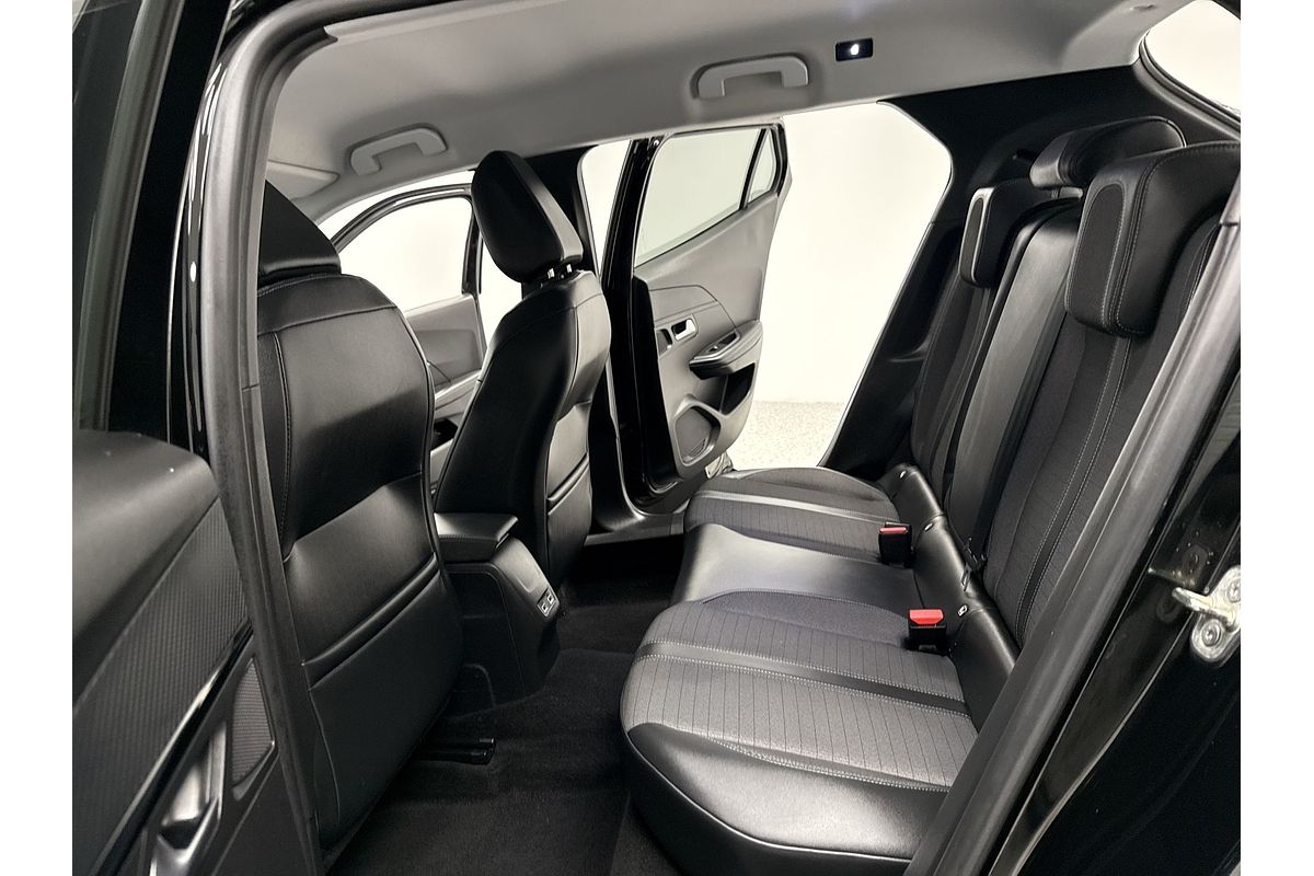 2021 Peugeot 2008 Allure P24