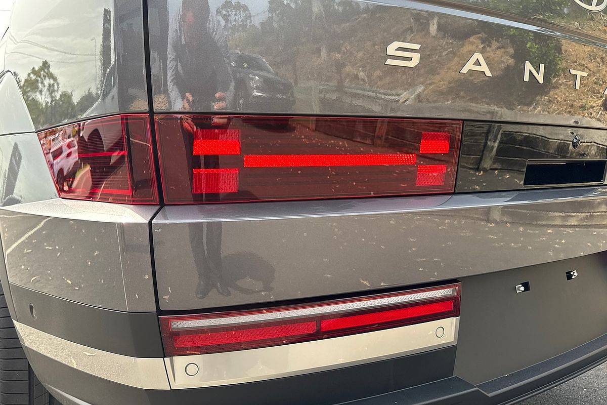 2025 Hyundai Santa Fe Hybrid Elite MX5.V1