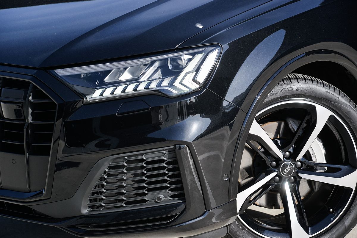 2021 Audi Q7 50 TDI S line 4M