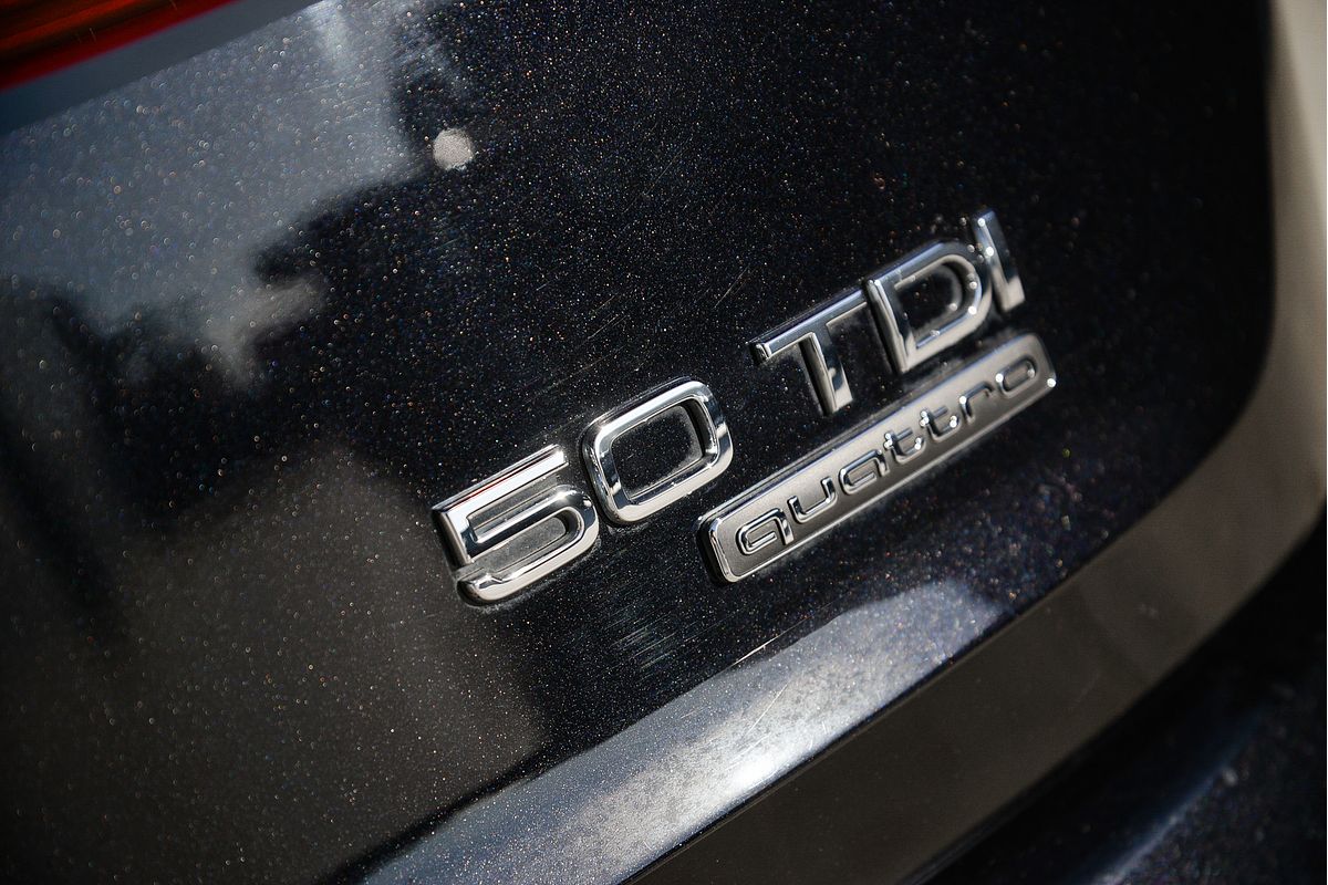2021 Audi Q7 50 TDI S line 4M