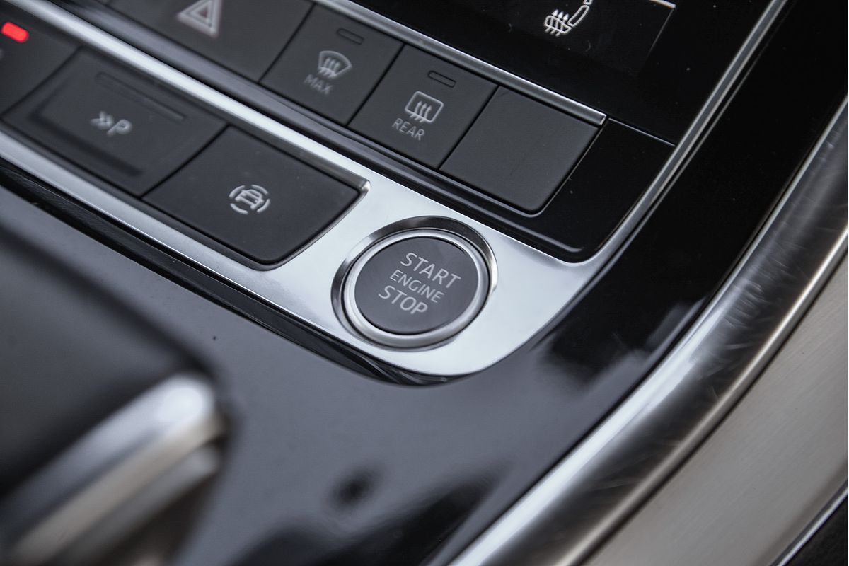 2021 Audi Q7 50 TDI S line 4M