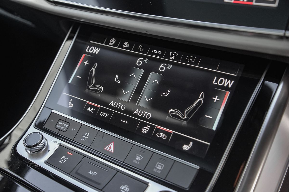 2021 Audi Q7 50 TDI S line 4M