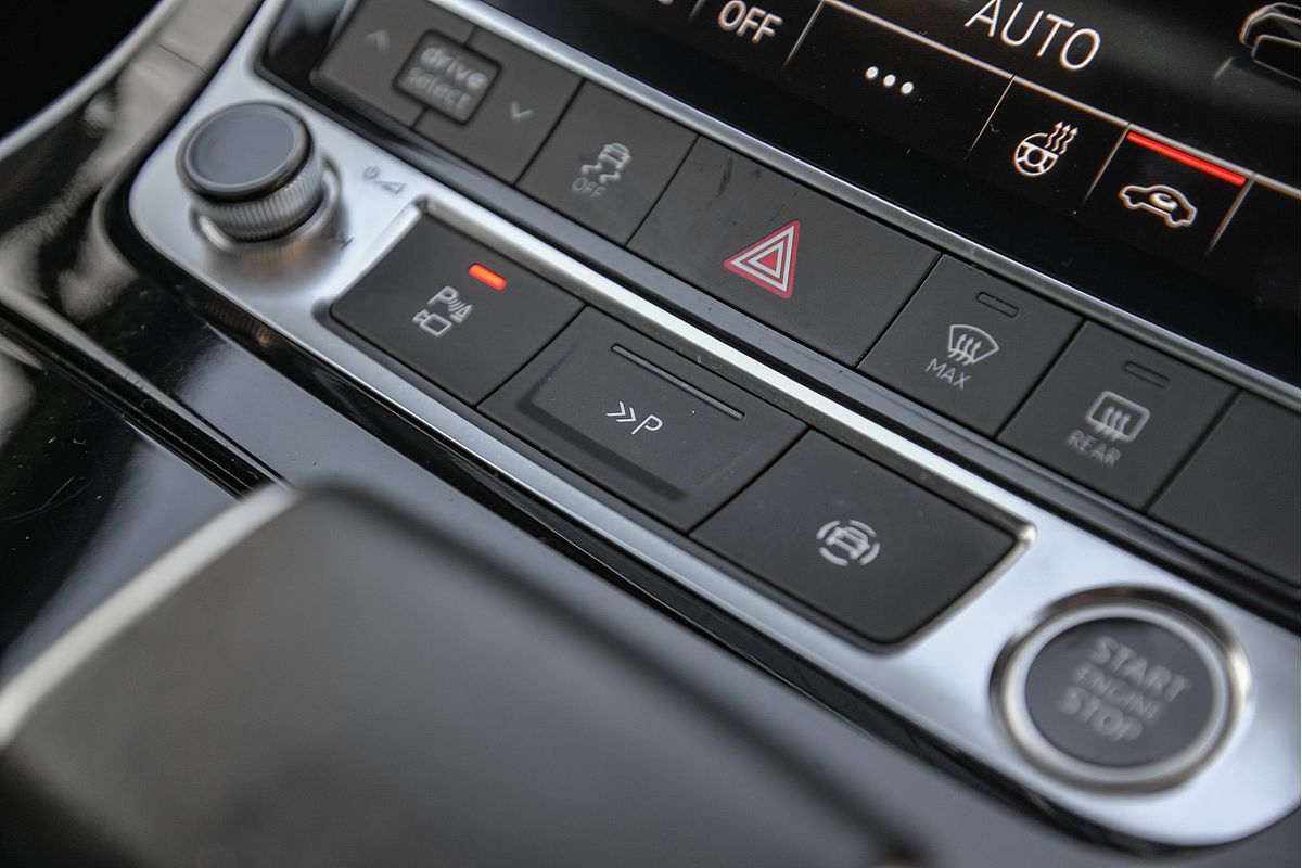 2021 Audi Q7 50 TDI S line 4M