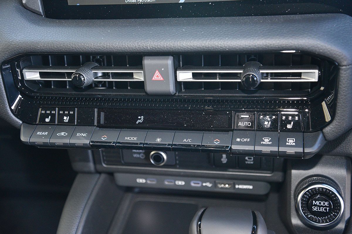 2025 Toyota Landcruiser Prado VX GDJ251R