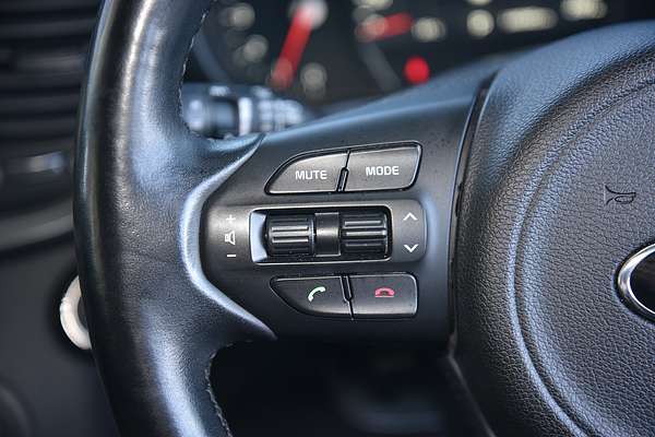 2016 Kia Sorento SLi UM