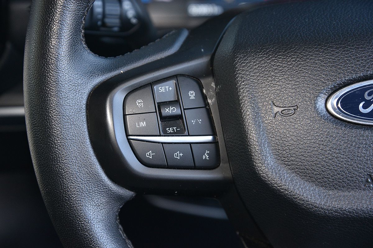 2023 Ford Everest Sport