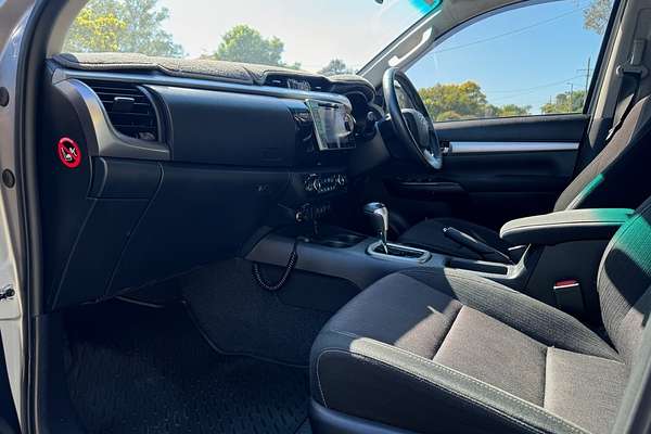 2017 Toyota Hilux SR5 GUN126R 4X4