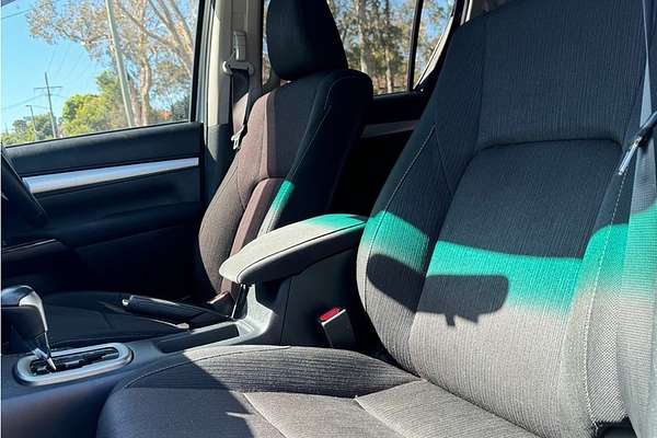 2017 Toyota Hilux SR5 GUN126R 4X4