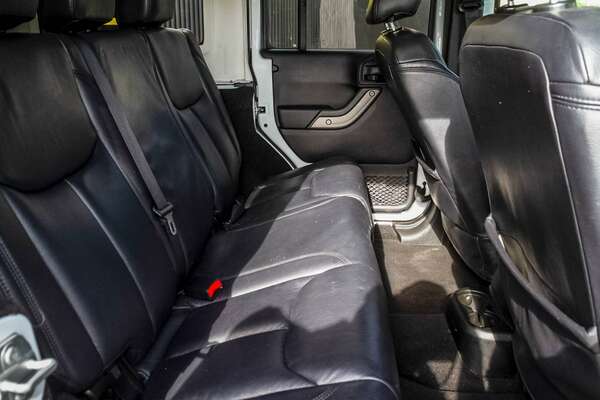 2016 Jeep Wrangler Unlimited Sport JK