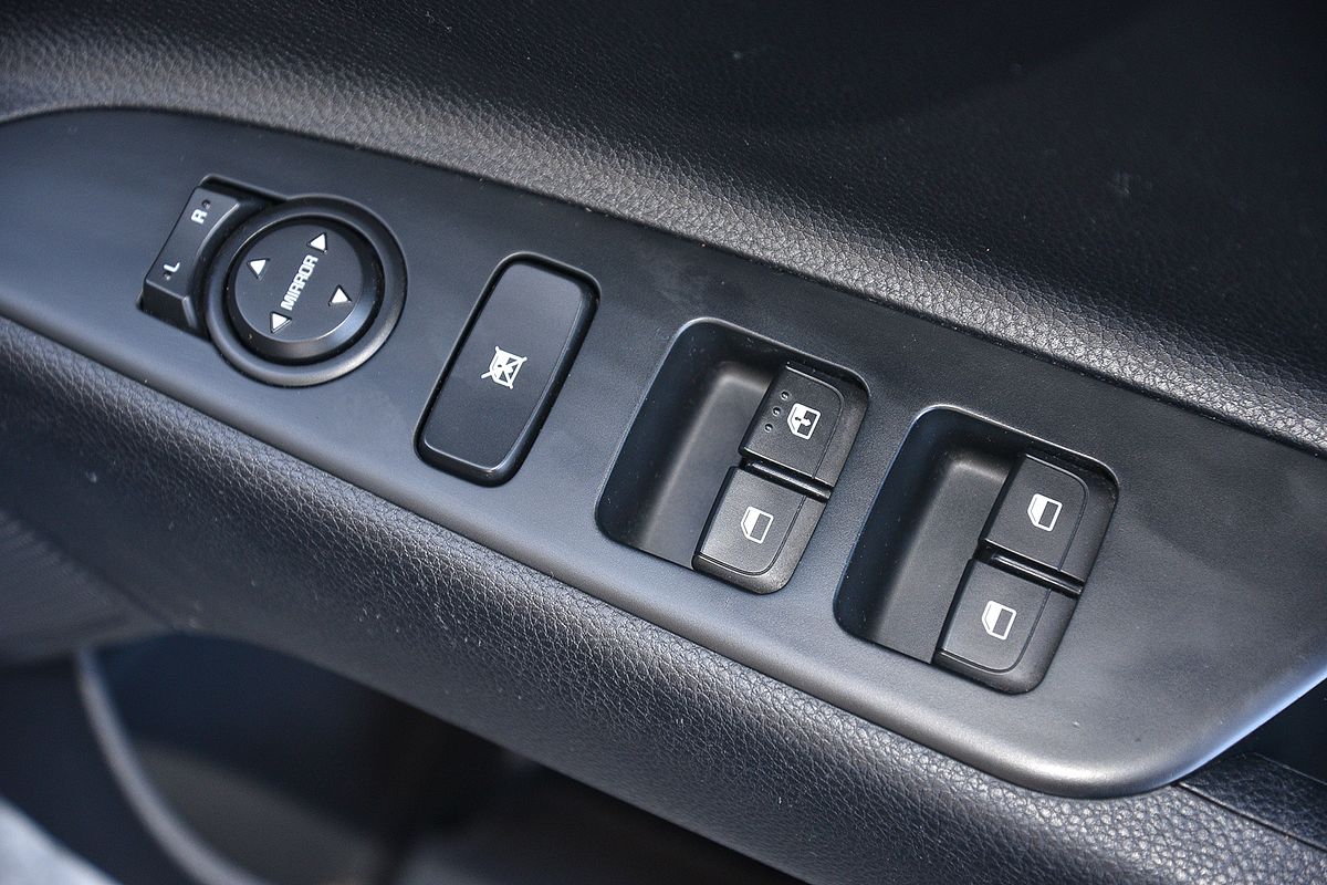 2018 Kia Rio S YB
