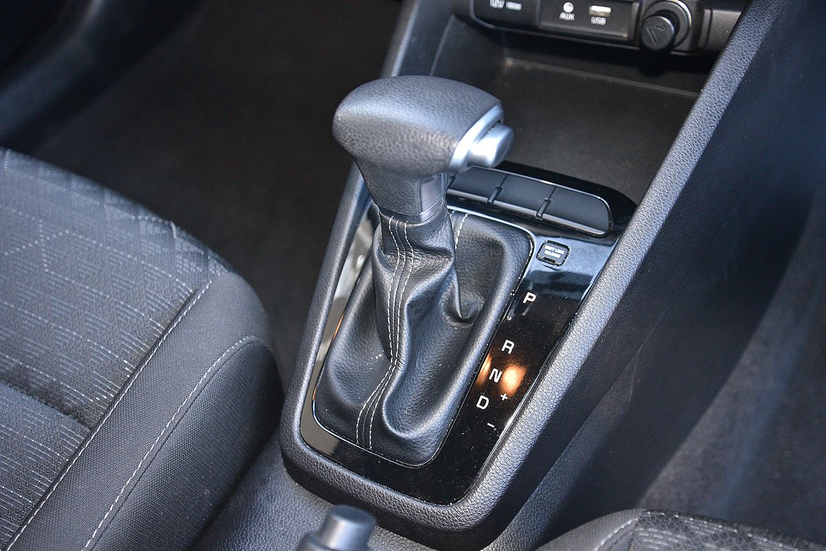 2018 Kia Rio S YB