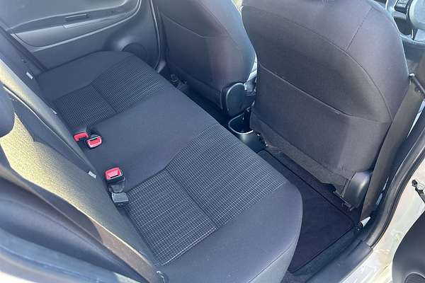 2017 Toyota Yaris SX NCP131R