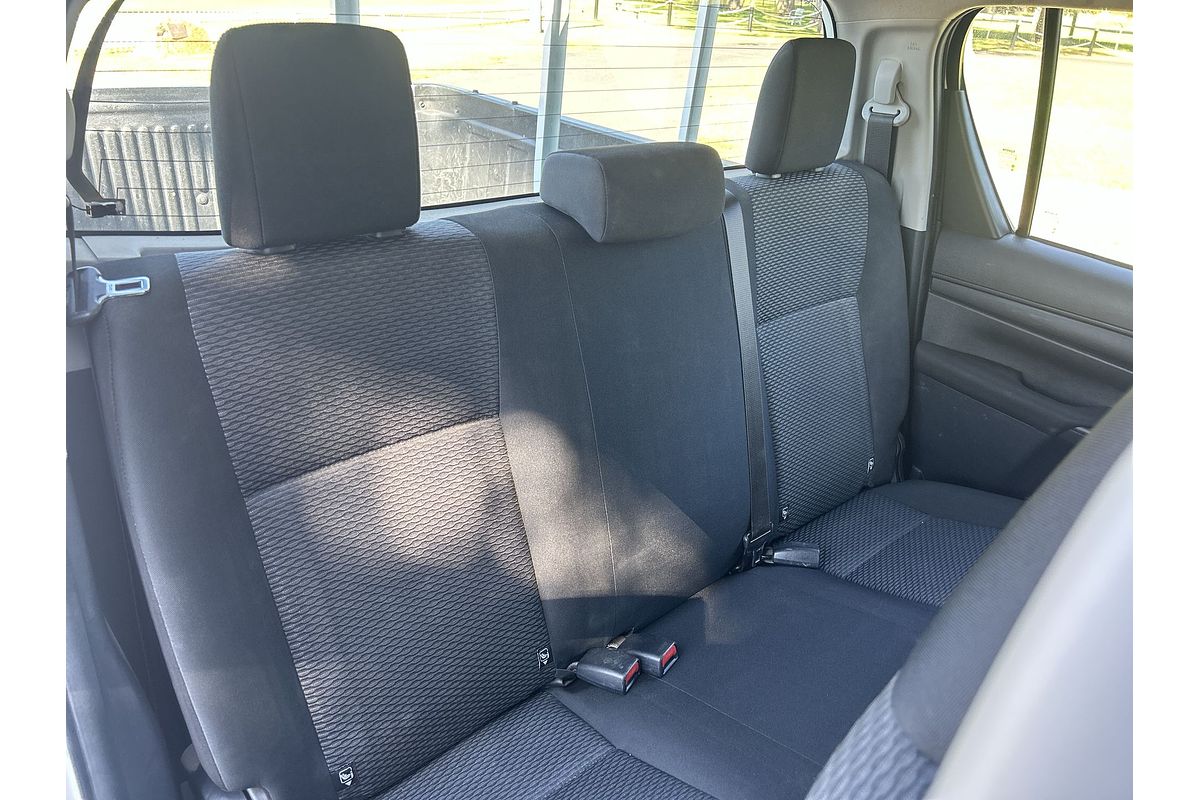 2017 Toyota Hilux Workmate TGN121R Rear Wheel Drive