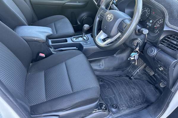 2017 Toyota Hilux Workmate TGN121R Rear Wheel Drive