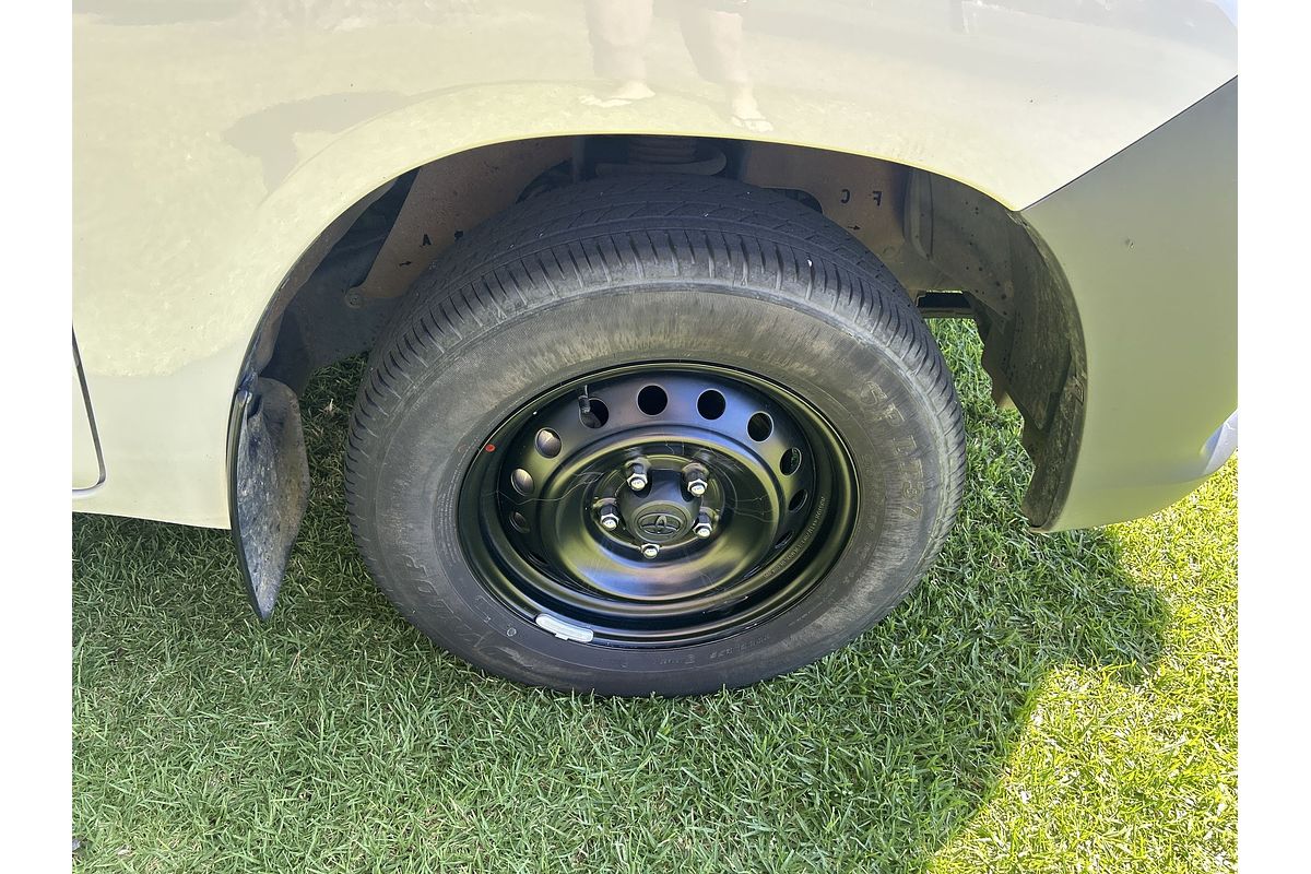 2017 Toyota Hilux Workmate TGN121R Rear Wheel Drive