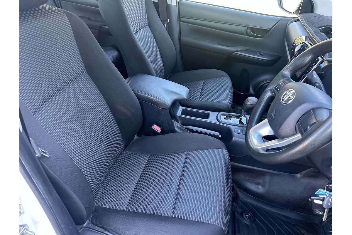2017 Toyota Hilux Workmate TGN121R Rear Wheel Drive