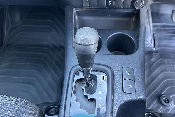 2017 Toyota Hilux Workmate TGN121R Rear Wheel Drive