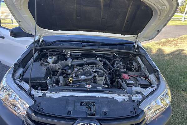 2017 Toyota Hilux Workmate TGN121R Rear Wheel Drive