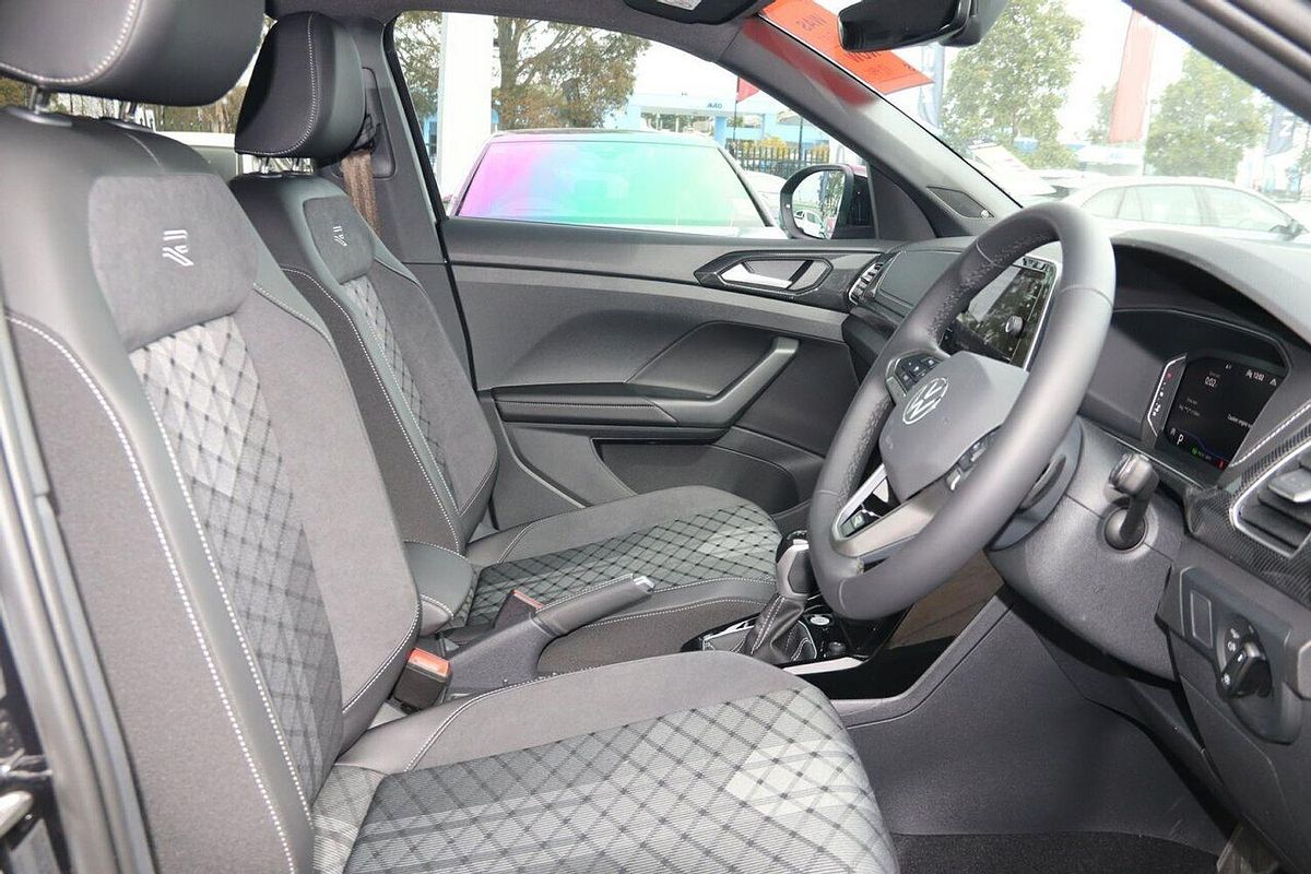 2024 Volkswagen T-Cross 85TSI R-Line D31