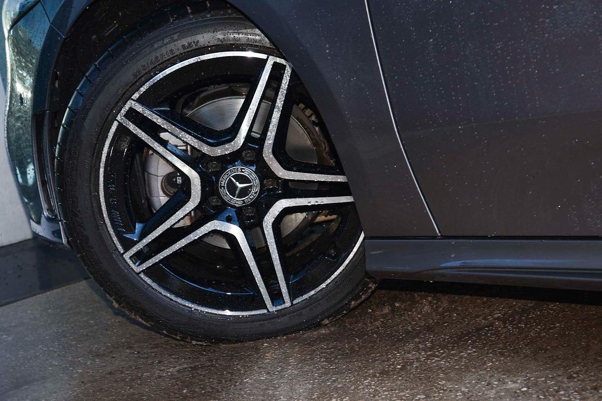 2021 Mercedes-Benz A-Class A180 V177