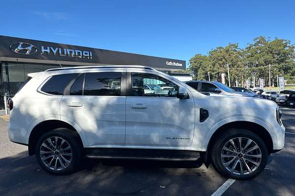 2024 Ford Everest Platinum