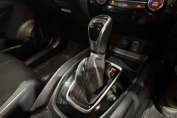 2017 Nissan X-TRAIL ST-L T32 Series II