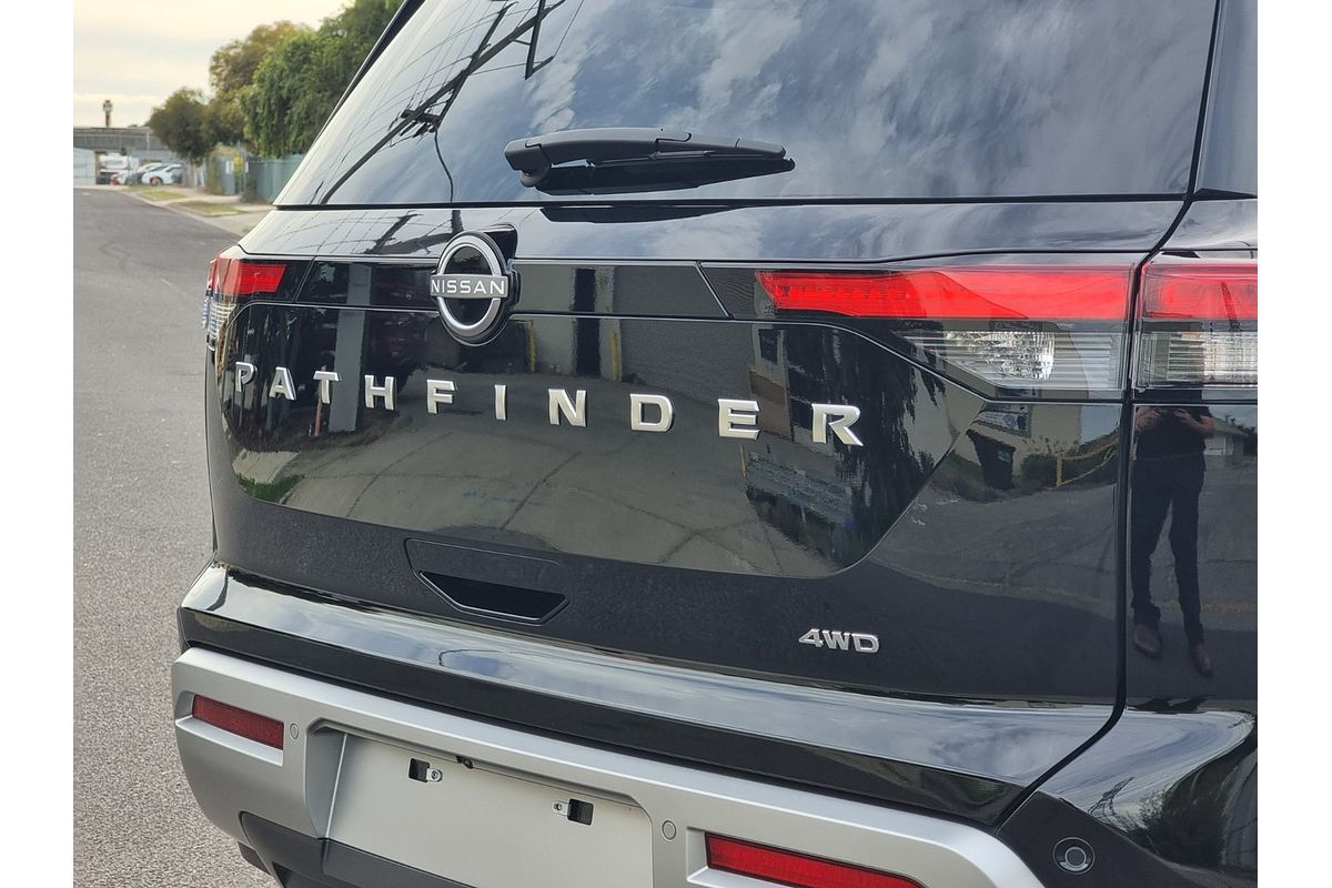 2025 Nissan Pathfinder Ti-L R53