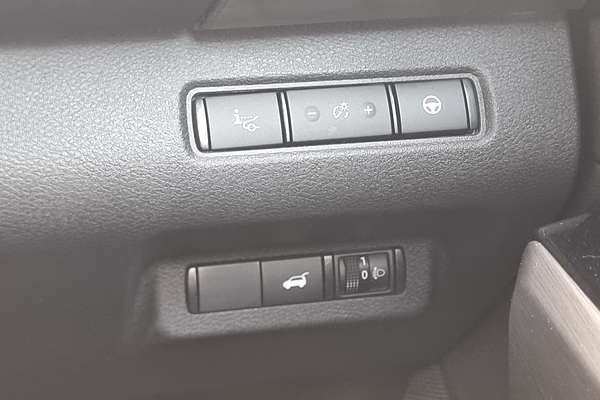 2025 Nissan Pathfinder Ti-L R53