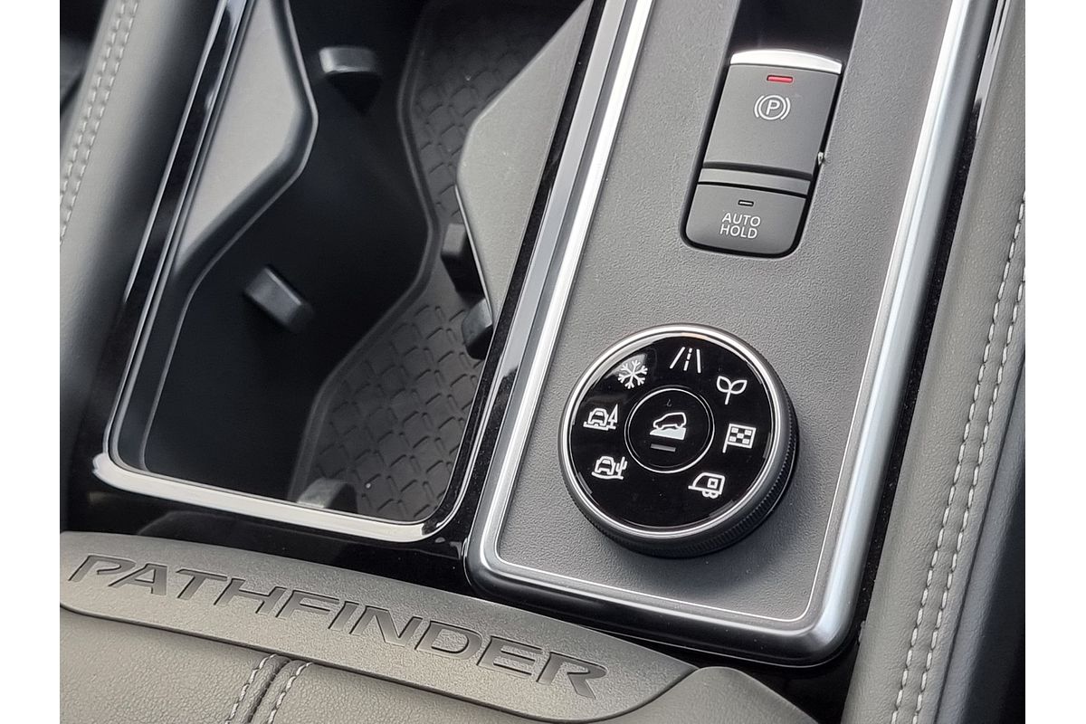 2025 Nissan Pathfinder Ti-L R53