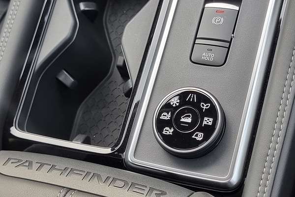2025 Nissan Pathfinder Ti-L R53