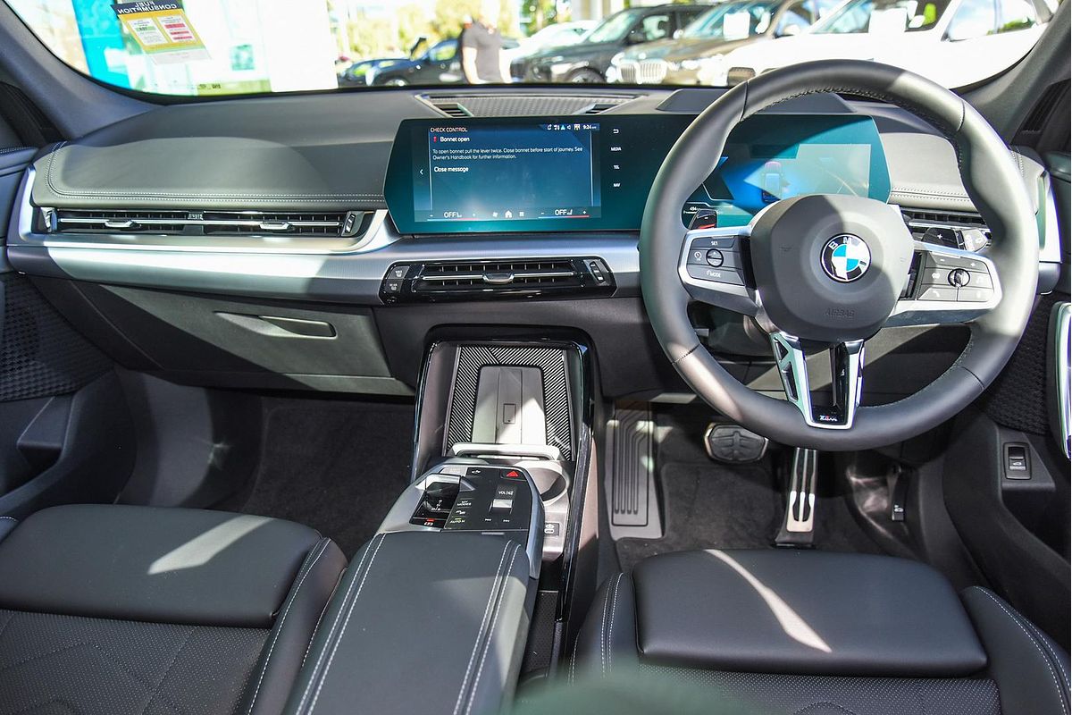 2024 BMW X1 xDrive20i M Sport U11