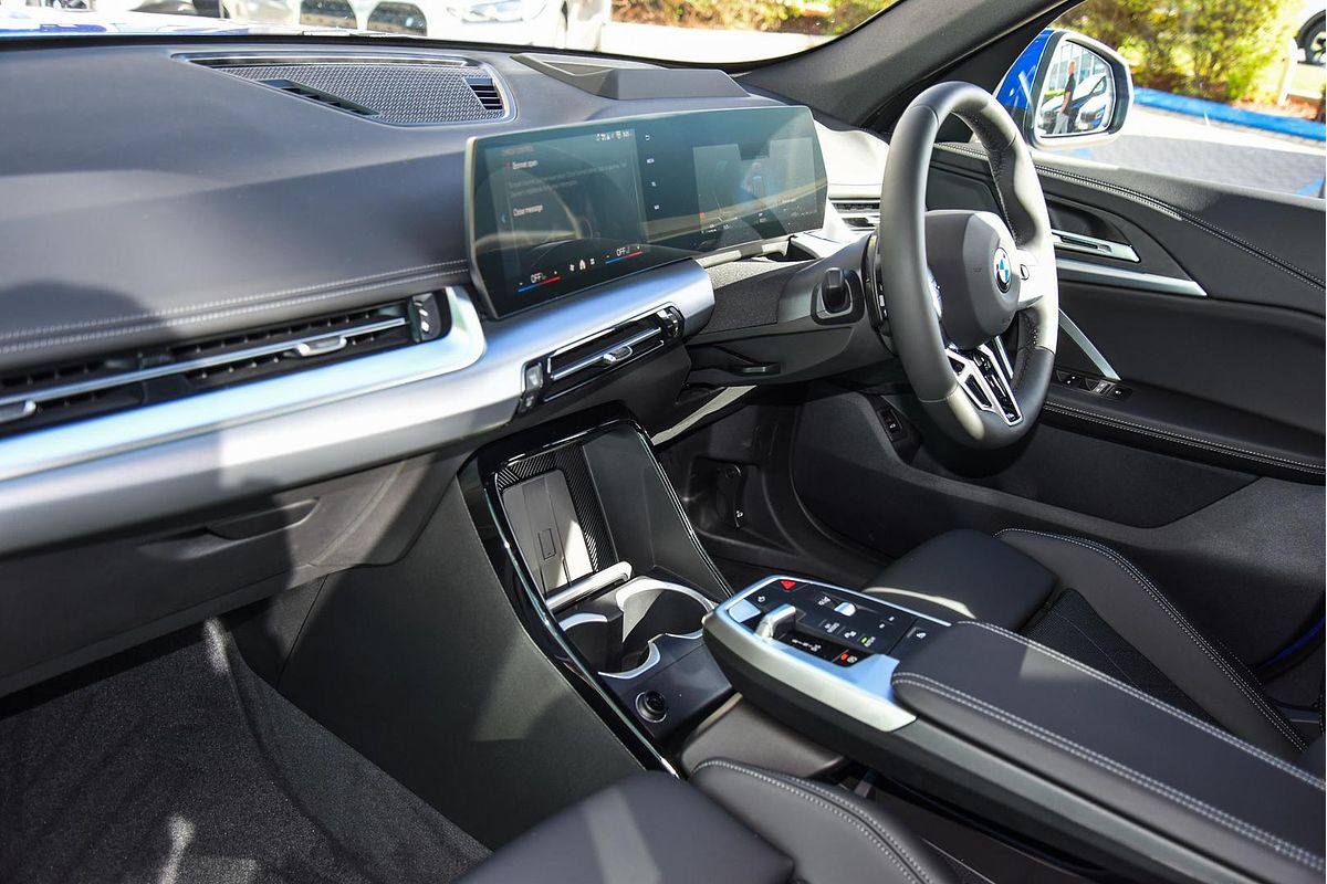 2024 BMW X1 xDrive20i M Sport U11