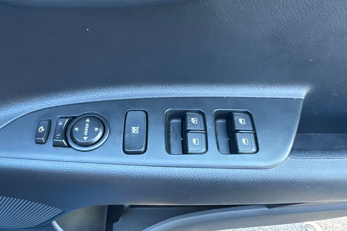 2023 Kia Stonic Sport YB