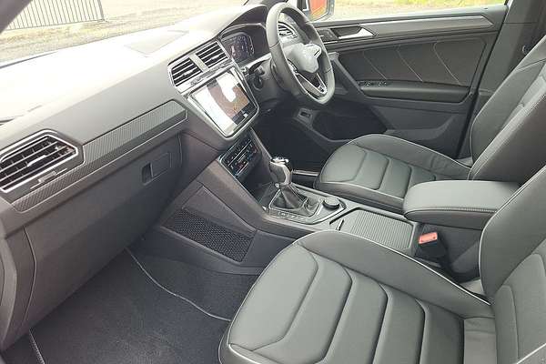 2024 Volkswagen Tiguan 162TSI R-Line 5N
