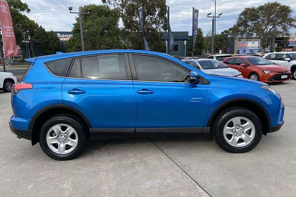2017 Toyota RAV4 GX ZSA42R