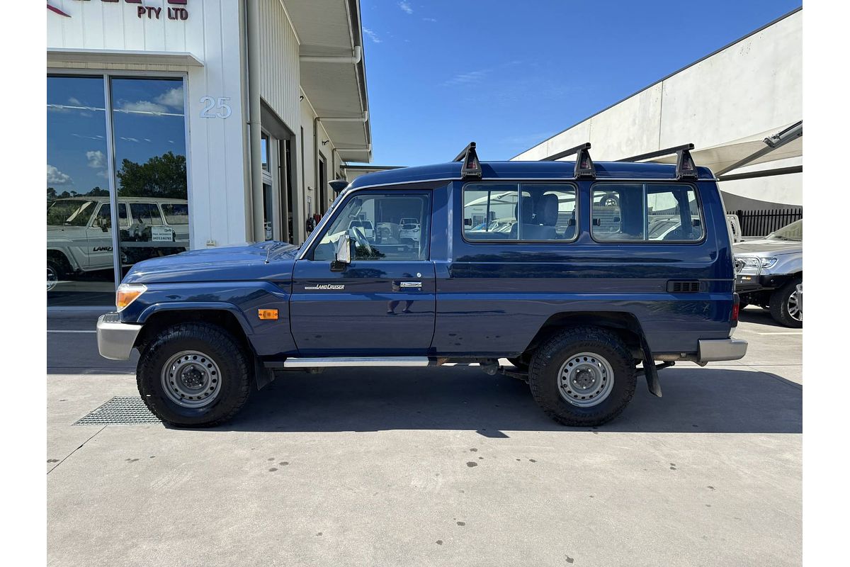 2022 Toyota Landcruiser GXL VDJ78R
