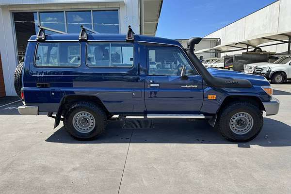 2022 Toyota Landcruiser GXL VDJ78R