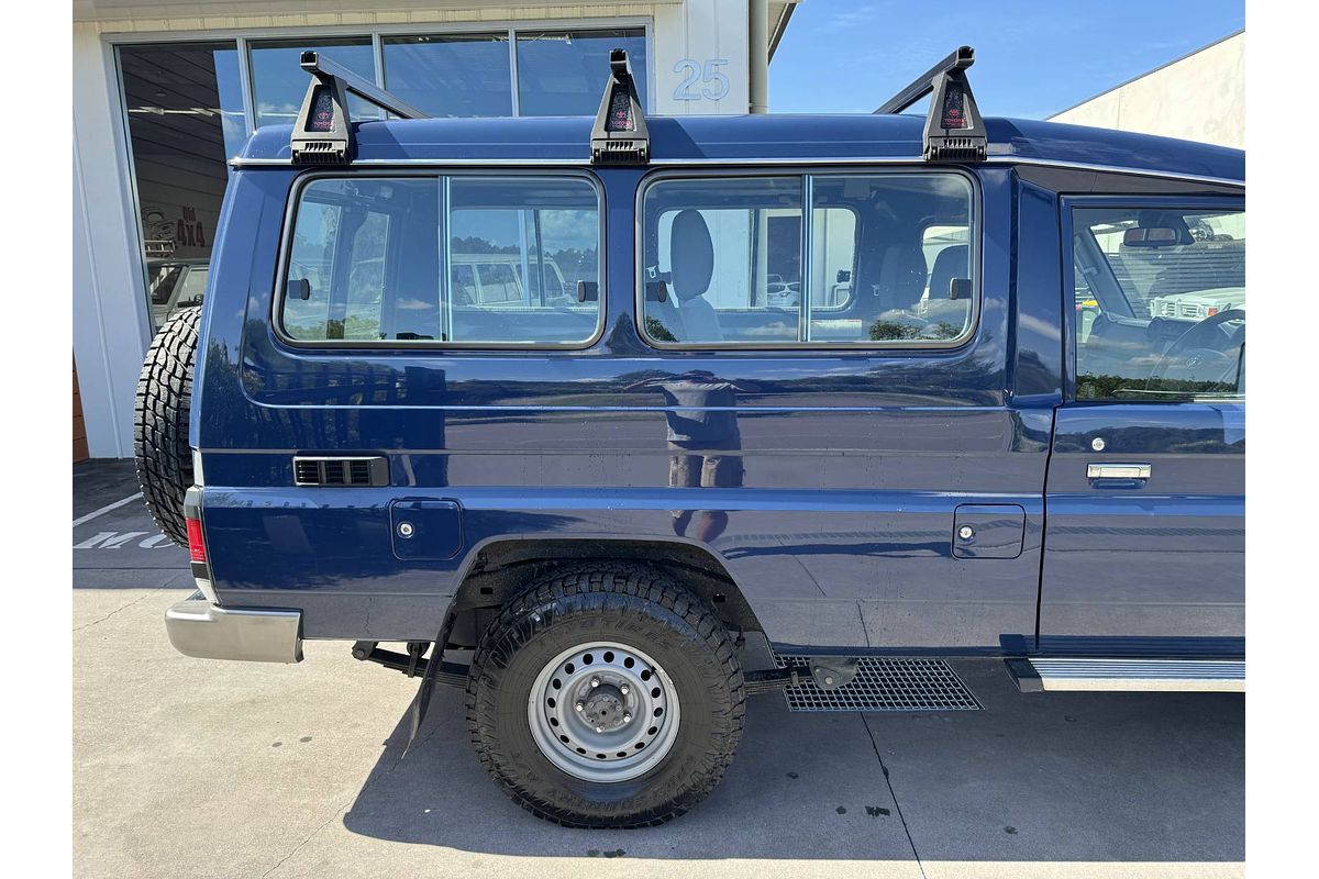 2022 Toyota Landcruiser GXL VDJ78R