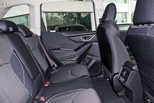 2025 Subaru Forester 2.5i S5