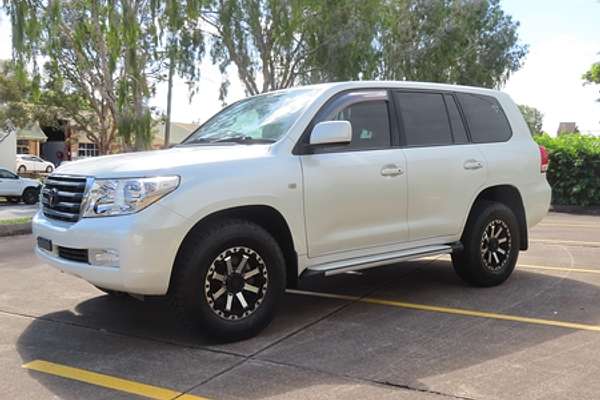 2011 Toyota Landcruiser Altitude VDJ200R