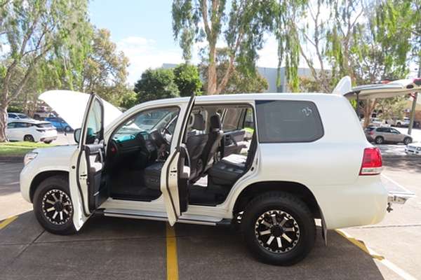 2011 Toyota Landcruiser Altitude VDJ200R