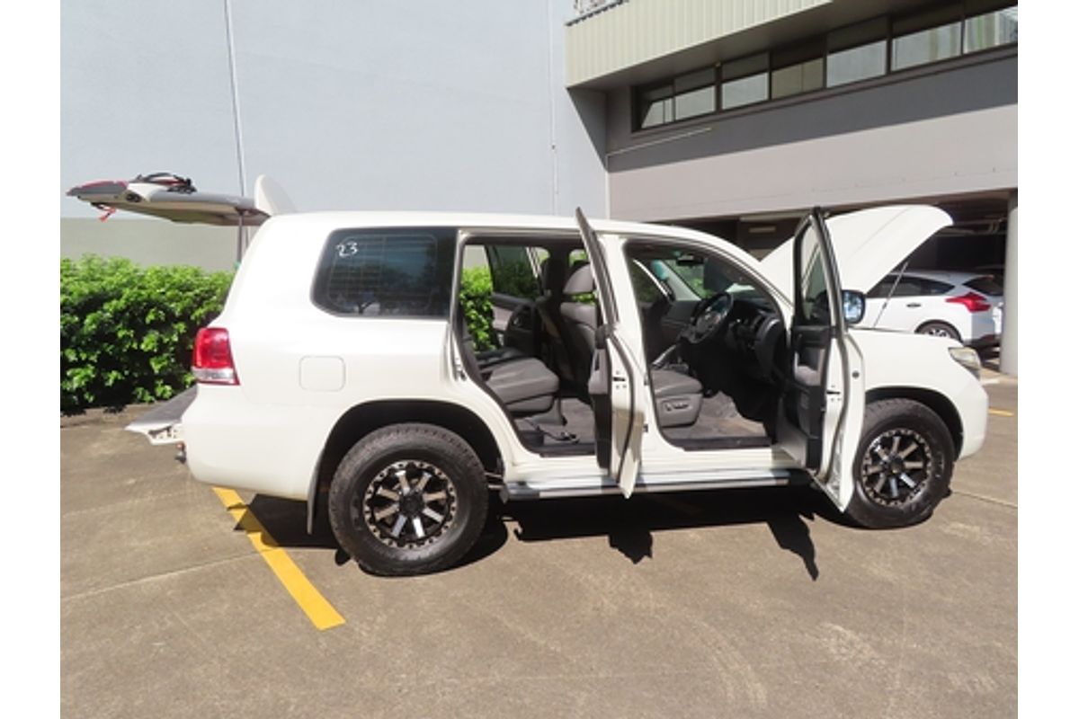 2011 Toyota Landcruiser Altitude VDJ200R