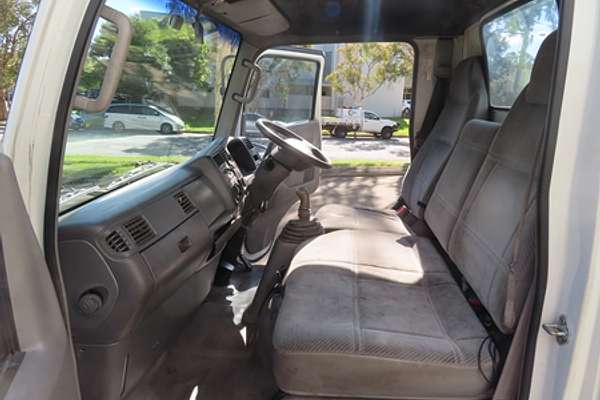 2002 Mazda E2500 E Rear Wheel Drive LWB