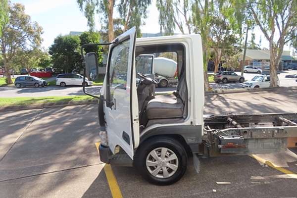 2002 Mazda E2500 E Rear Wheel Drive LWB