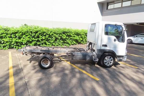 2002 Mazda E2500 E Rear Wheel Drive LWB