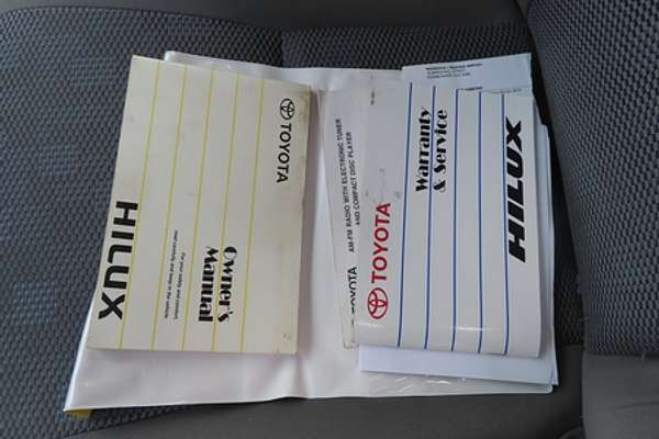 2006 Toyota Hilux SR KUN26R 4X4