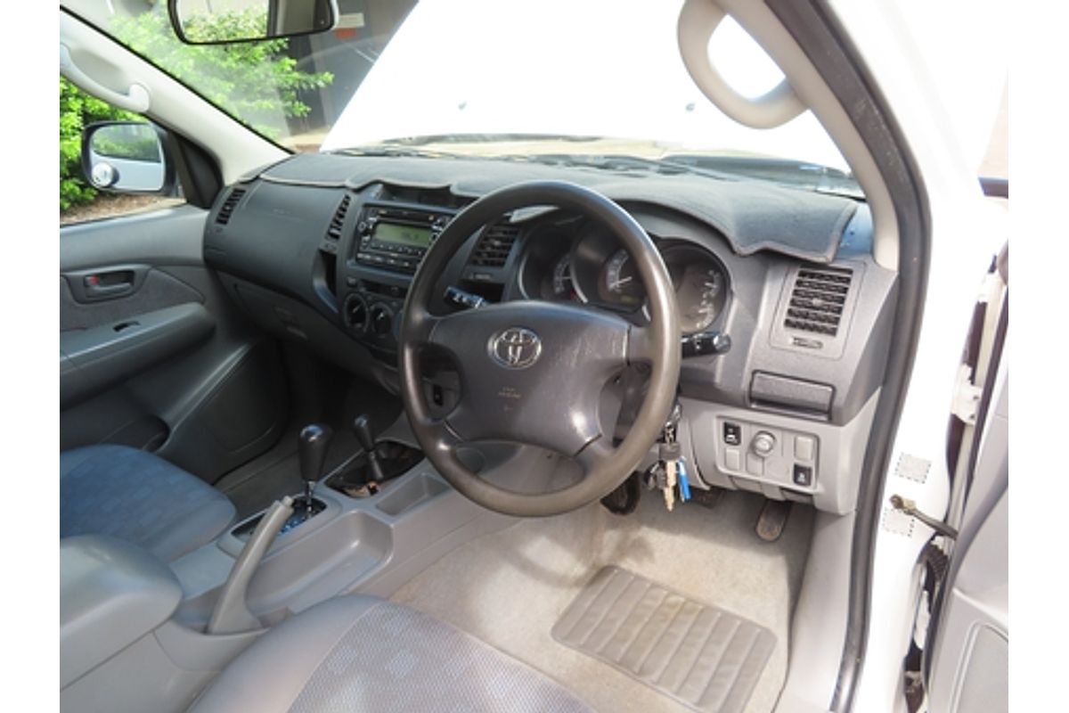 2006 Toyota Hilux SR KUN26R 4X4